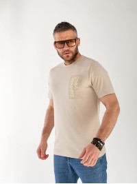 Чоловіча футболка з написом бежевого кольору 33359
