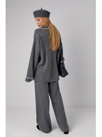 Жіночий костюм oversize з вільними штанами та кофтою-поло - темно-сірий