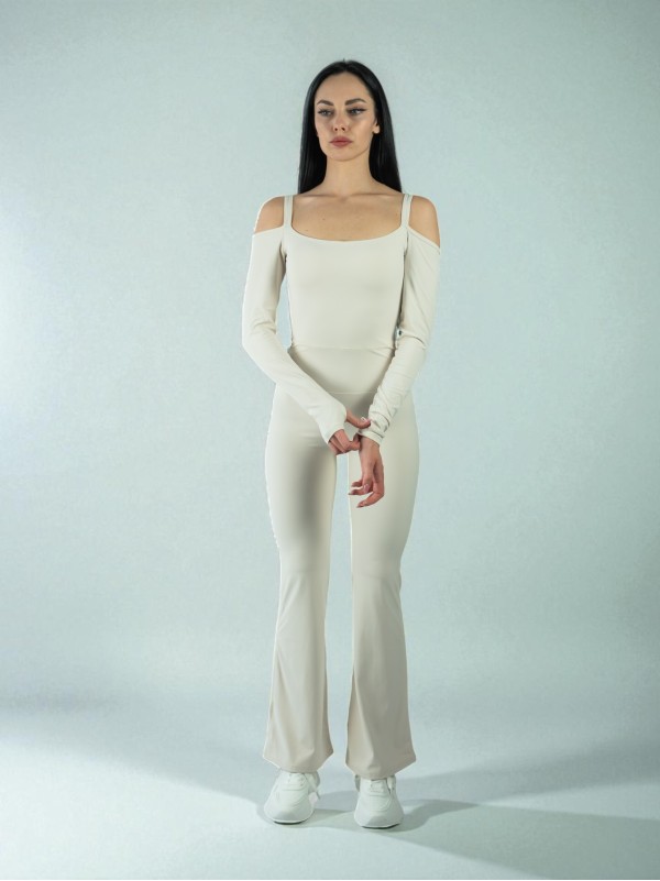 Capris Seamless White Elegance – боди-комбинезон с Push-Up, открытой спиной и клеш-брюками (белый)