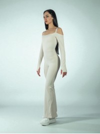 Capris Seamless White Elegance – боді-комбінезон з Push-Up, відкритою спиною та кльош-брюками (білий)