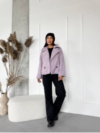 Жіноча коротка шуба з букле лiлового кольору 29809