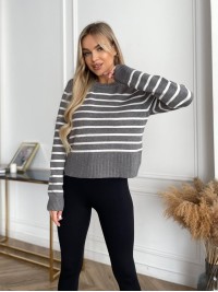 Жіночий короткий светр у смужку сірого кольору 29866