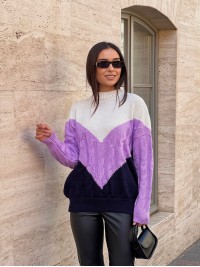 В'язаний жіночий светр з горлом бузкового кольору 29891