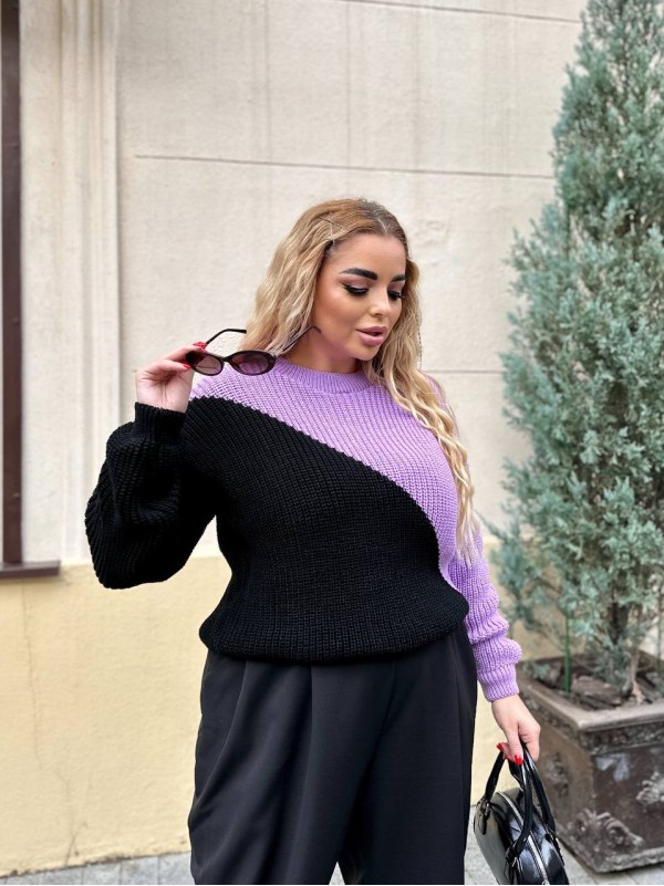 В'язаний жіночий светр бузкового кольору 29901