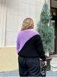 В'язаний жіночий светр бузкового кольору 29901