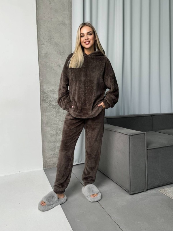 Жіночий костюм для дому з махри коричневого кольору 29909