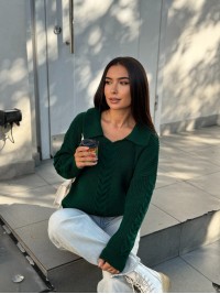 Жіноча кофта з відкладеним коміром зеленого кольору 29959