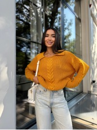 Жіноча кофта з відкладеним коміром жовтого кольору 29960