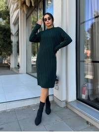 В'язана напіввовняна сукня зеленого кольору 29964
