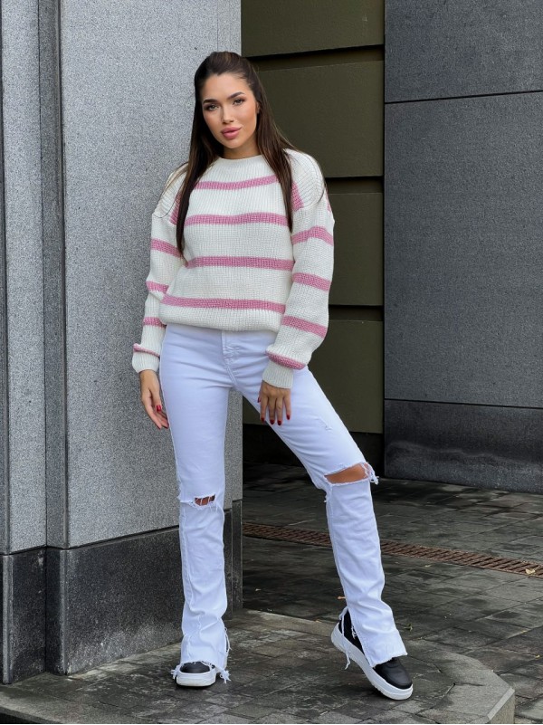 В'язаний жіночий светр у смужку молочного кольору 30063