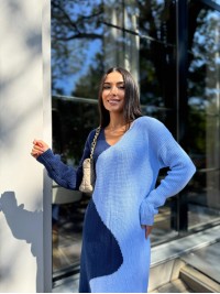 В'язана сукня до колін блакитного кольору 30072