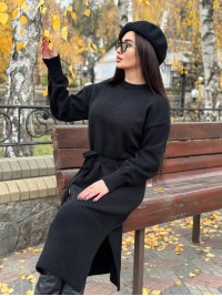Тепла сукня з поясом чорного кольору 30081