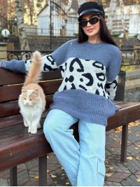 Об'ємний жіночий светр-туніка синього кольору 30089