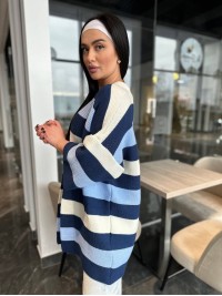 Жіночий в'язаний кардиган синього кольору 30136