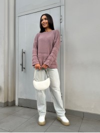 Жіночий базовий светр пудрового кольору 30177