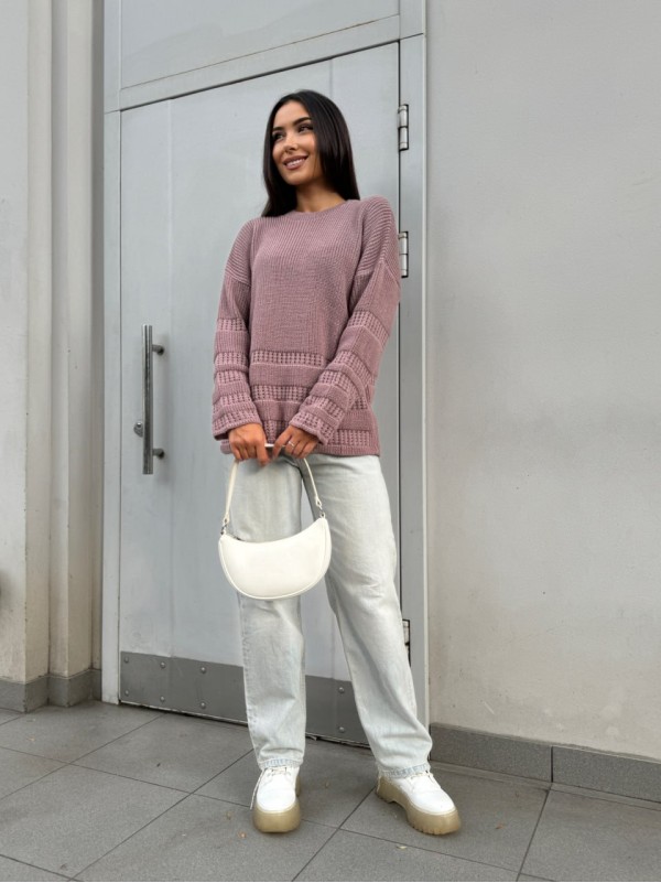 Жіночий базовий светр пудрового кольору 30177