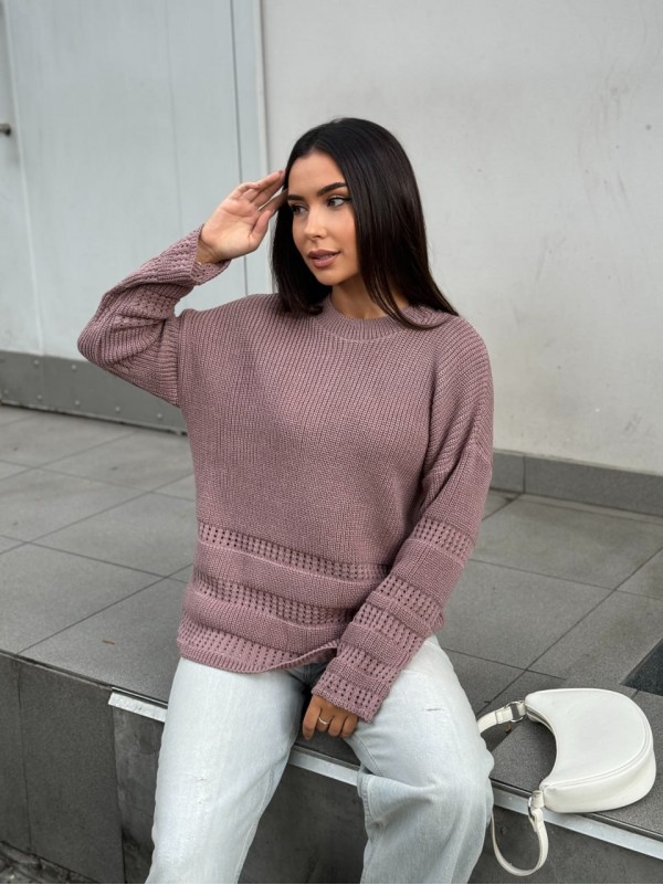 Жіночий базовий светр пудрового кольору 30177