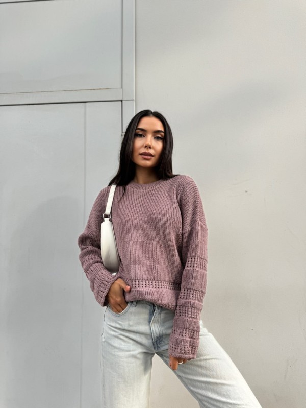 Жіночий базовий светр пудрового кольору 30177