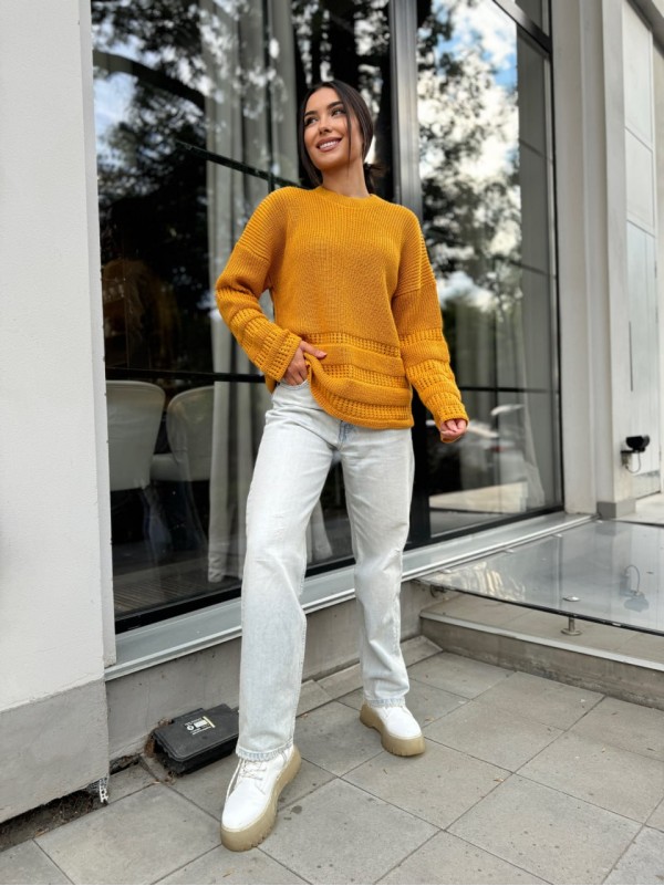 Жіночий базовий светр помаранчевого кольору 30178