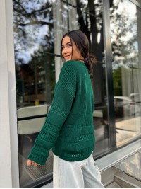 Жіночий базовий светр смарагдового кольору 30183