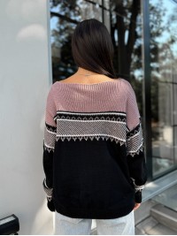 Жіночий універсальний светр чорно-пудрового кольору 30192