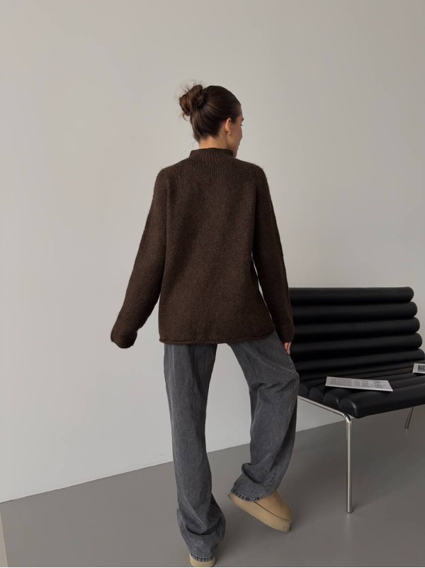 Жіночий теплий светр без шва коричневого кольору 30256