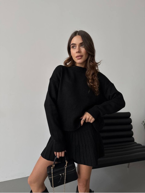 Жіночий теплий костюм 2-ка зі спідницею чорного кольору 30260