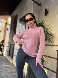 Жіночий однотонний светр із горловиною рожевого кольору 30263
