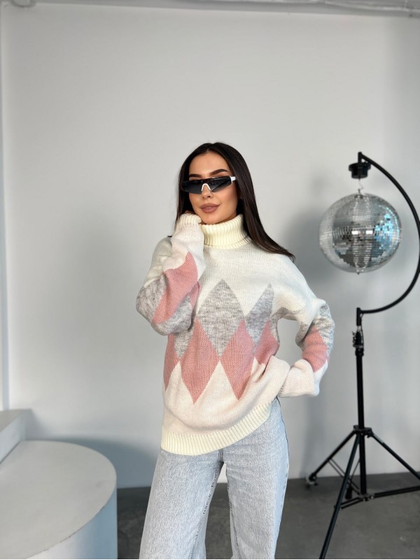Жіночий теплий светр із горловиною молочного кольору 30266