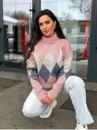 Жіночий теплий светр із горловиною рожевого кольору 30268