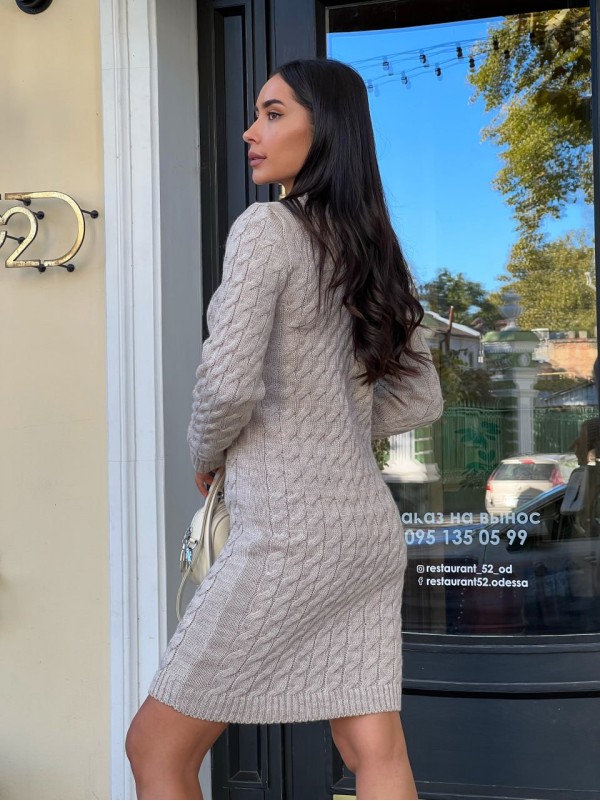 В'язана сукня бежевого кольору 30287