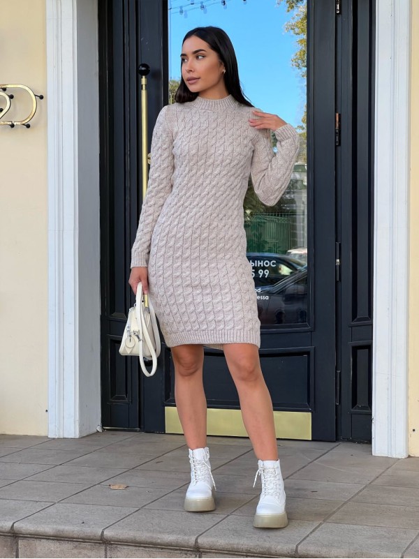 В'язана сукня бежевого кольору 30287
