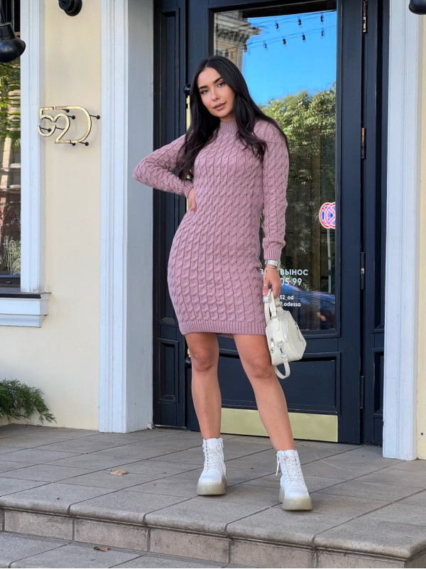 В'язана сукня пудрового кольору 30288