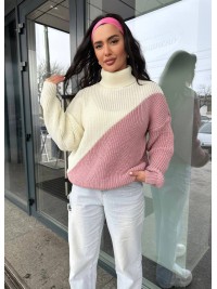 Жіночий светр із горловиною молочно-пудрового кольору 30292