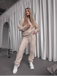 Жіночий теплий костюм з хутра Тедді молочного кольору 30299