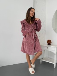 Жіночий махровий халат пудрового кольору 30301