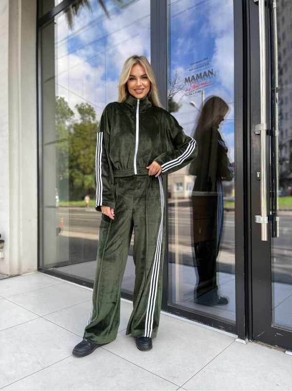 Жіночий велюровий костюм на змійці кольору хакi 30317