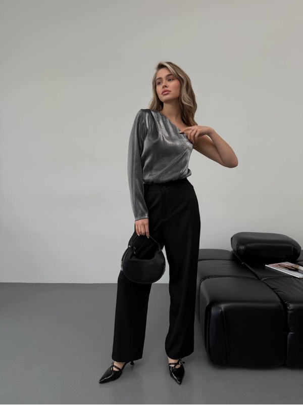 Шовковий боді на одне плече срiбного кольору 30321