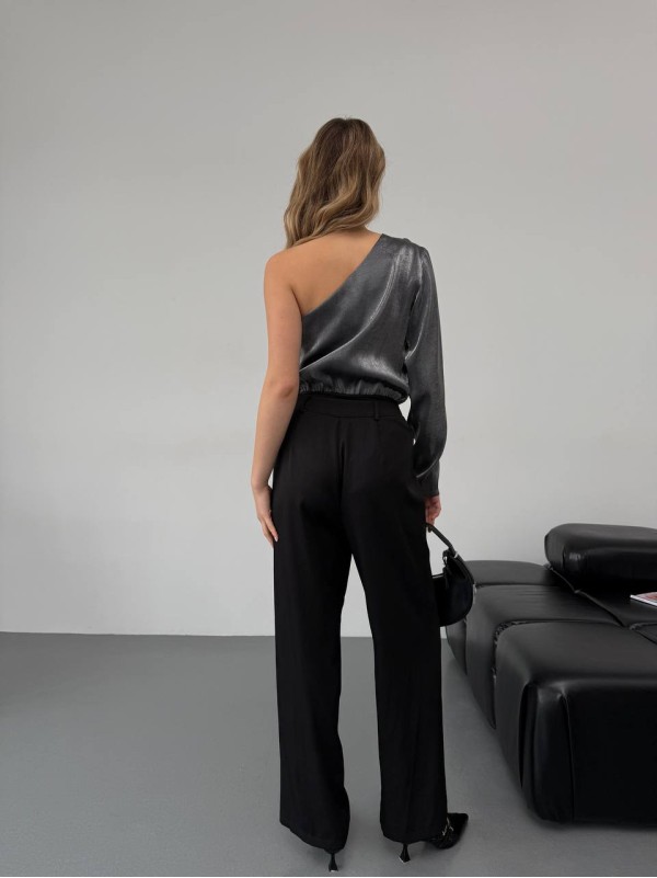 Шовковий боді на одне плече срiбного кольору 30321