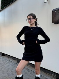 Сукня міні в рубчик чорного кольору 30332