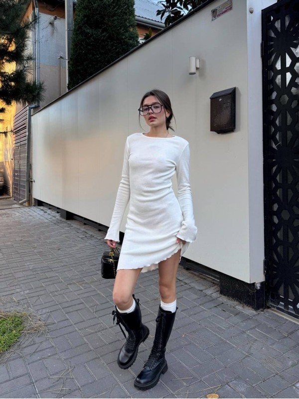 Сукня міні в рубчик бiлого кольору 30333