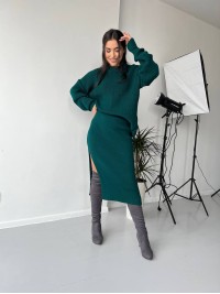 Жіночий теплий костюм зі спідницею смарагдового кольору 30418