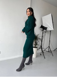 Жіночий теплий костюм зі спідницею смарагдового кольору 30418