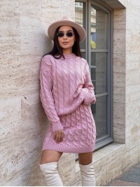 Жіночий в'язаний костюм зі спідницею рожевого кольору 30425