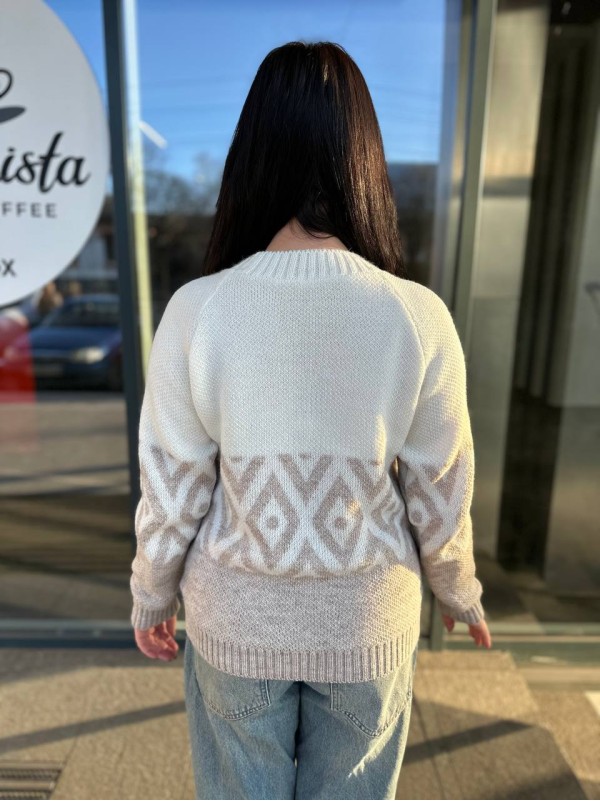 Жіночий светр із малюнком молочного кольору 30457