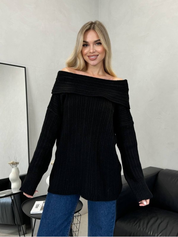 Жіночий подовжений светр-туніка чорного кольору 30470