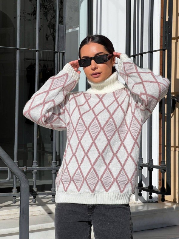 Жіночий светр із горловиною молочного кольору 30484