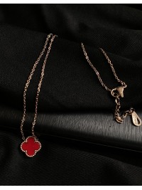Кулон з ланцюжком двобічний (чорний+червоний)  золотого кольору 30620