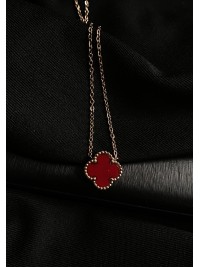 Кулон з ланцюжком двобічний (чорний+червоний)  золотого кольору 30620