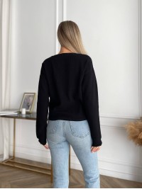 Жіночий светр на затяжках черного кольору 30663